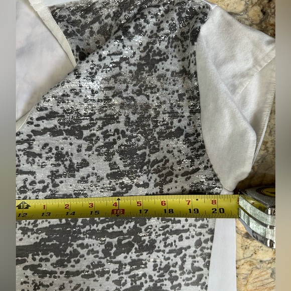 Calvin Klein Jeans shirt top Tshirt sz MD metallic lightweight like new - Picture 7 of 7